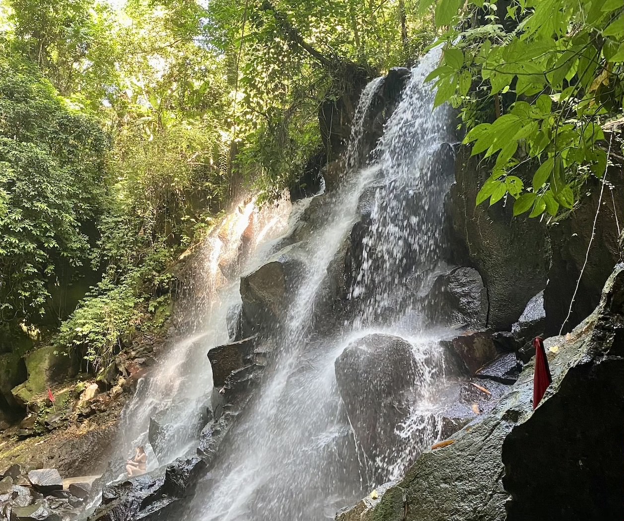 kanto lampo waterfall